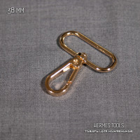 Карабин "Капля". 38 мм. Золото Карабин "Капля". 38 мм. Золото