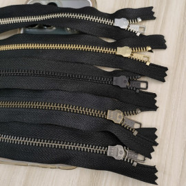 Молния металлическая №5 20 см зубья YKK Япония