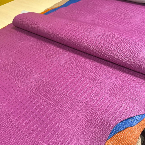 Кайман, фуксия