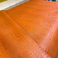 Кайман, ярко-рыжий