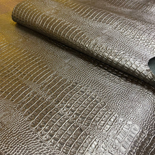 Кайман, серо-коричневый