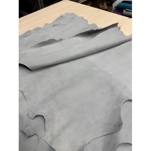 Коза велюр, толщина 0.7-0.9 мм, цвет серый (Цвет - Серый; Производство - Турция; Толщина - 0.7-0.9 мм; Средний размер - 60 дм2)