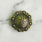 Кончо узорное #19 "античная латунь", 24мм, латунь