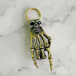 Подвеска декоративная "Кисть скелета", латунь-мельхиор