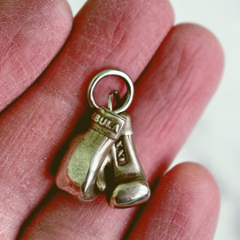 Подвеска-брелок "Боксерские перчатки", мельхиор