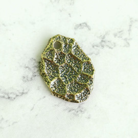 Латунный брелок-подвеска "Камень", литьё