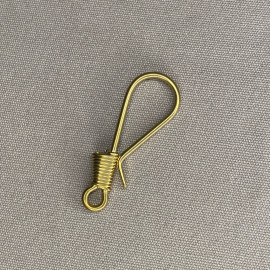 Крючок латунь