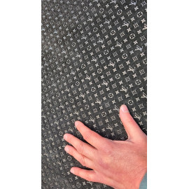 №296 Замша с тиснением Caponi Giuseppe Black 1,3-1,4мм