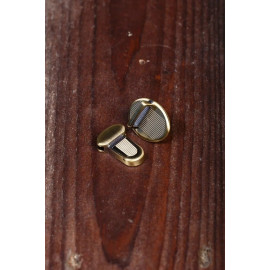 А/ЗМ-500-Замок антик 22х32