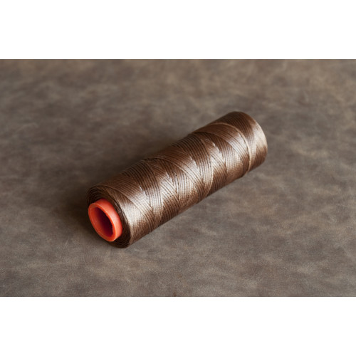 Вощеная нить. 1мм. Коричневая. 100 м. Нитки для кожи Вощеная нить. 1мм. Коричневая. 100 м. Нитки для кожи