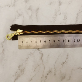 Молния с бегунком YKK №5, 40см, черная и темно-коричневая
