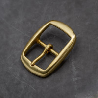 Пряжка латунь 35 мм. Пряжка латунь 35 мм.