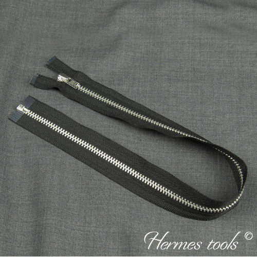 Молния YKK 40 см. Никель. Тесьма чёрная. Т3. Разъемная