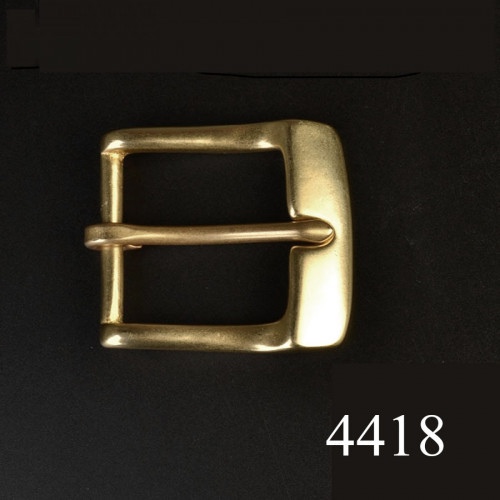 Пряжка 40 мм латунная L4418⠀⠀