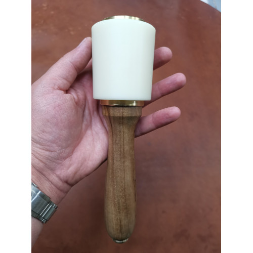 Киянка "Дока" 700 гр Орех