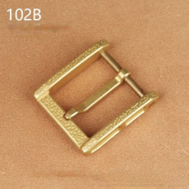 Пряжка 40 мм латунная L-102⠀⠀